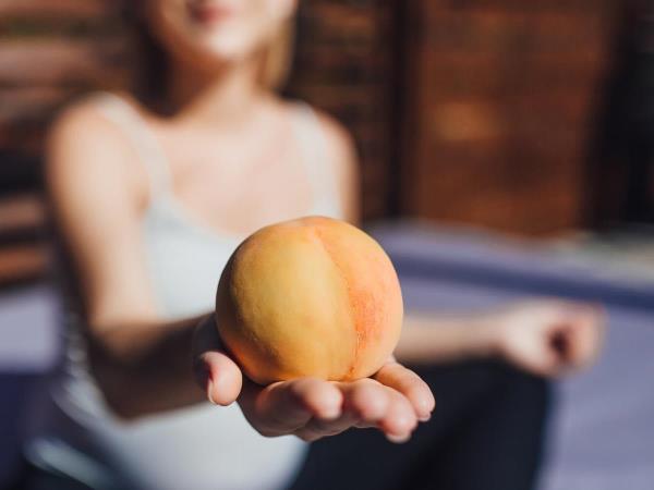 How to lose 5 kilograms in 4 days with peaches
