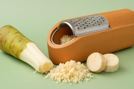 What happens if you eat horseradish on an empty stomach?