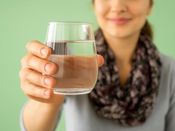 How too much water disrupts the body's balance