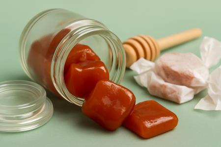 Frozen honey: healthy trend or silent enemy of teeth and blood sugar?