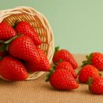What happens in your body if you eat strawberries every day?