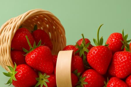 If you have these problems, avoid strawberries