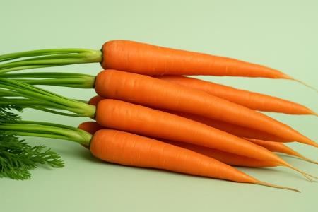 10 reasons why you should eat more carrots