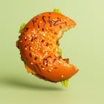 The ideal time for dinner is 7 PM