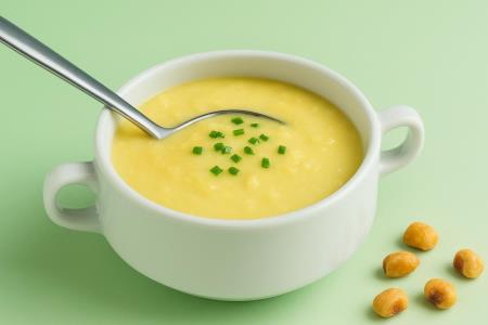 Potato soup with spring onion