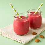 Drink made from vitamins and healthy fats