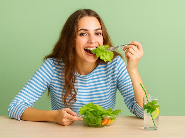 When the hot sun drives you to the table: why is green salad the best summer diet?