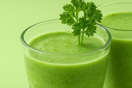 Yogurt, parsley, and cinnamon: a simple drink that aids digestion