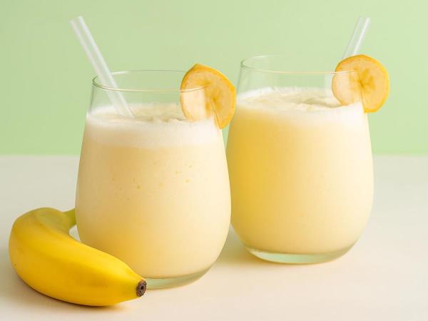Tap or Spring? How a Glass of Sparkling Mineral Water Turns an Ordinary Smoothie Into an Energy Booster