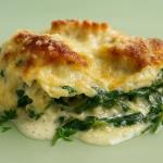 When Garden Spinach Meets Meatballs: A Creamy Baked Casserole That Will Surprise You