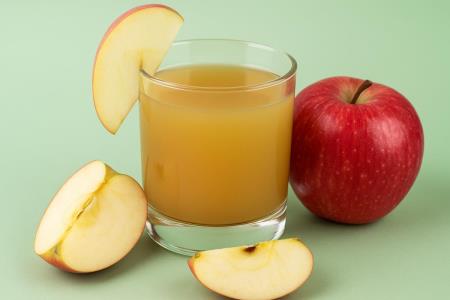 Carrot, Apple, Lemon, and a Spoonful of Horseradish: The Homemade Juice Nutritionists Compare to a Multivitamin in a Glass