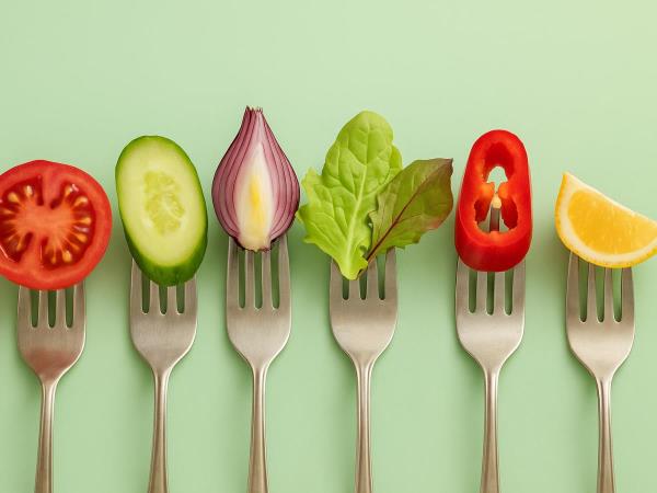 Anemia on Your Plate: The Everyday Foods Quietly Helping — Or Sabotaging — Your Iron Levels