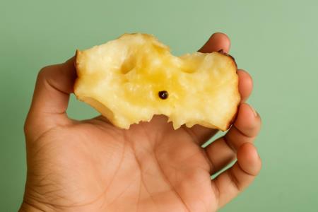 Eat an Apple Before Lunch and You May Eat Less: What the Research Shows