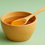 The Ancient Apple Cider Vinegar and Honey Drink: Does It Really Cleanse Your Gut?